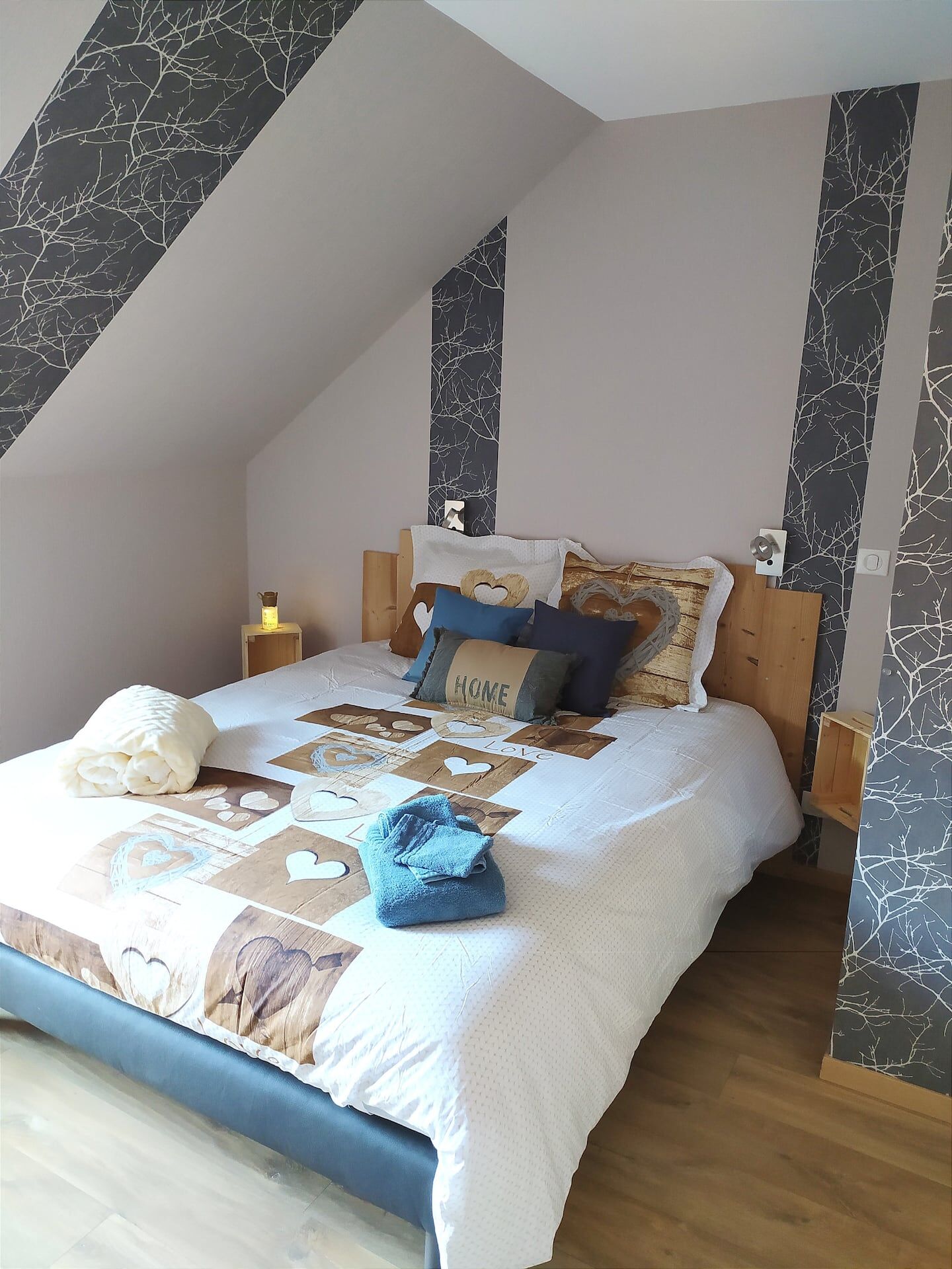 Chambre lumineuse du gîte Le 67